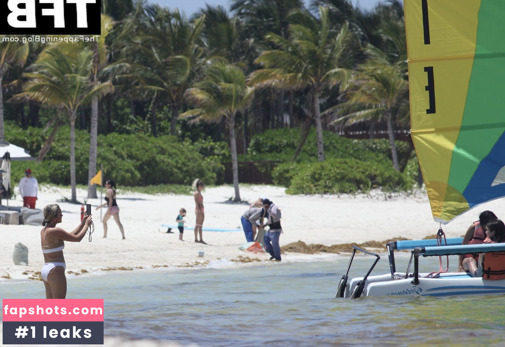 Teddi Mellencamp Arroyave gallery photo #6