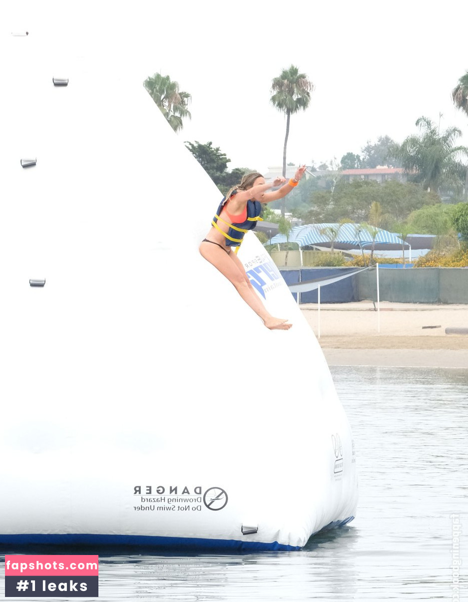 Teddi Mellencamp Arroyave gallery photo #54