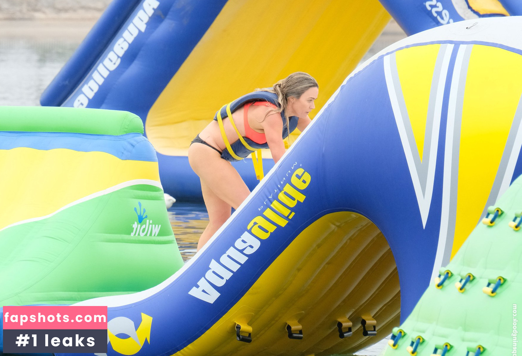 Teddi Mellencamp Arroyave gallery photo #57