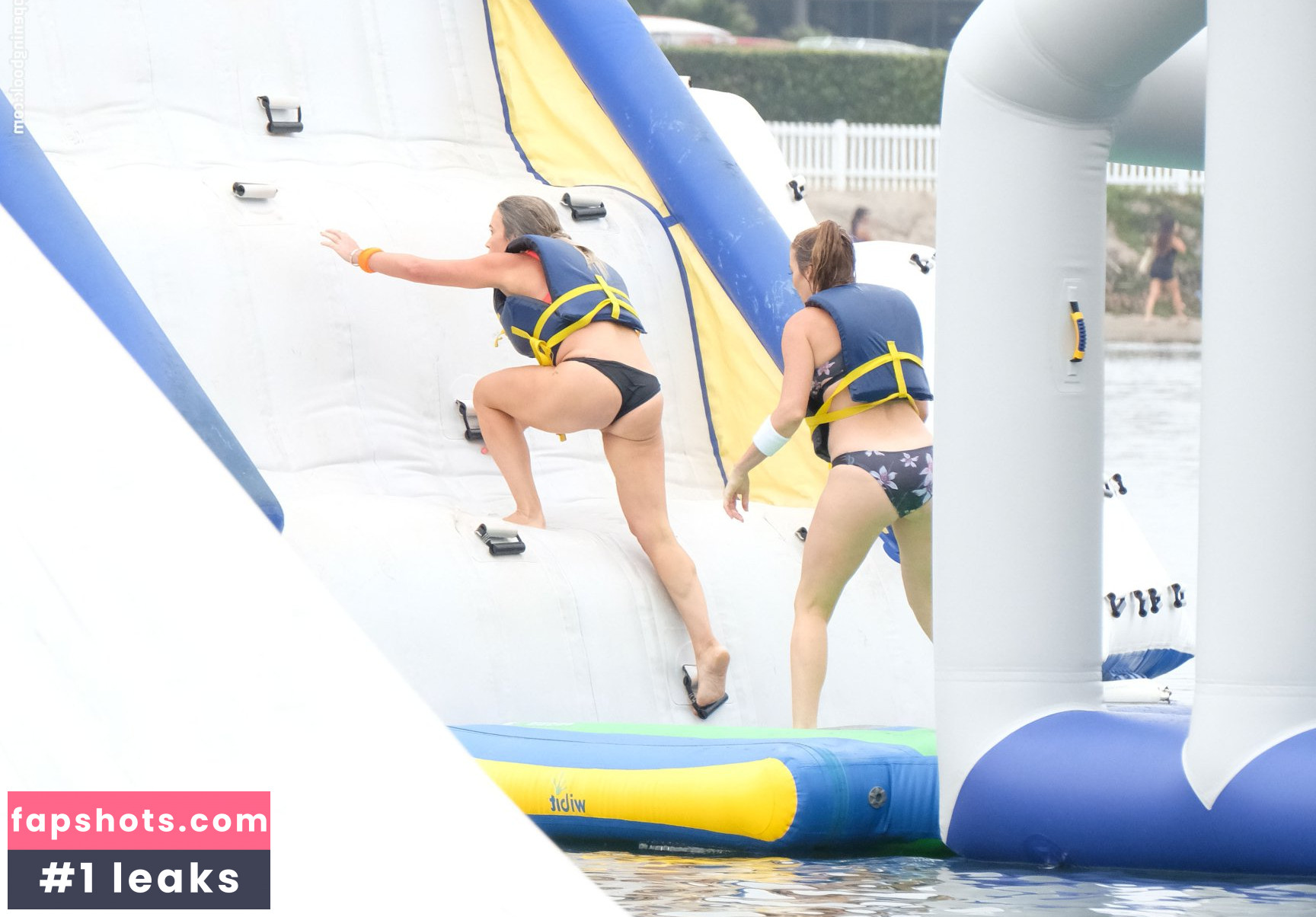 Teddi Mellencamp Arroyave gallery photo #69