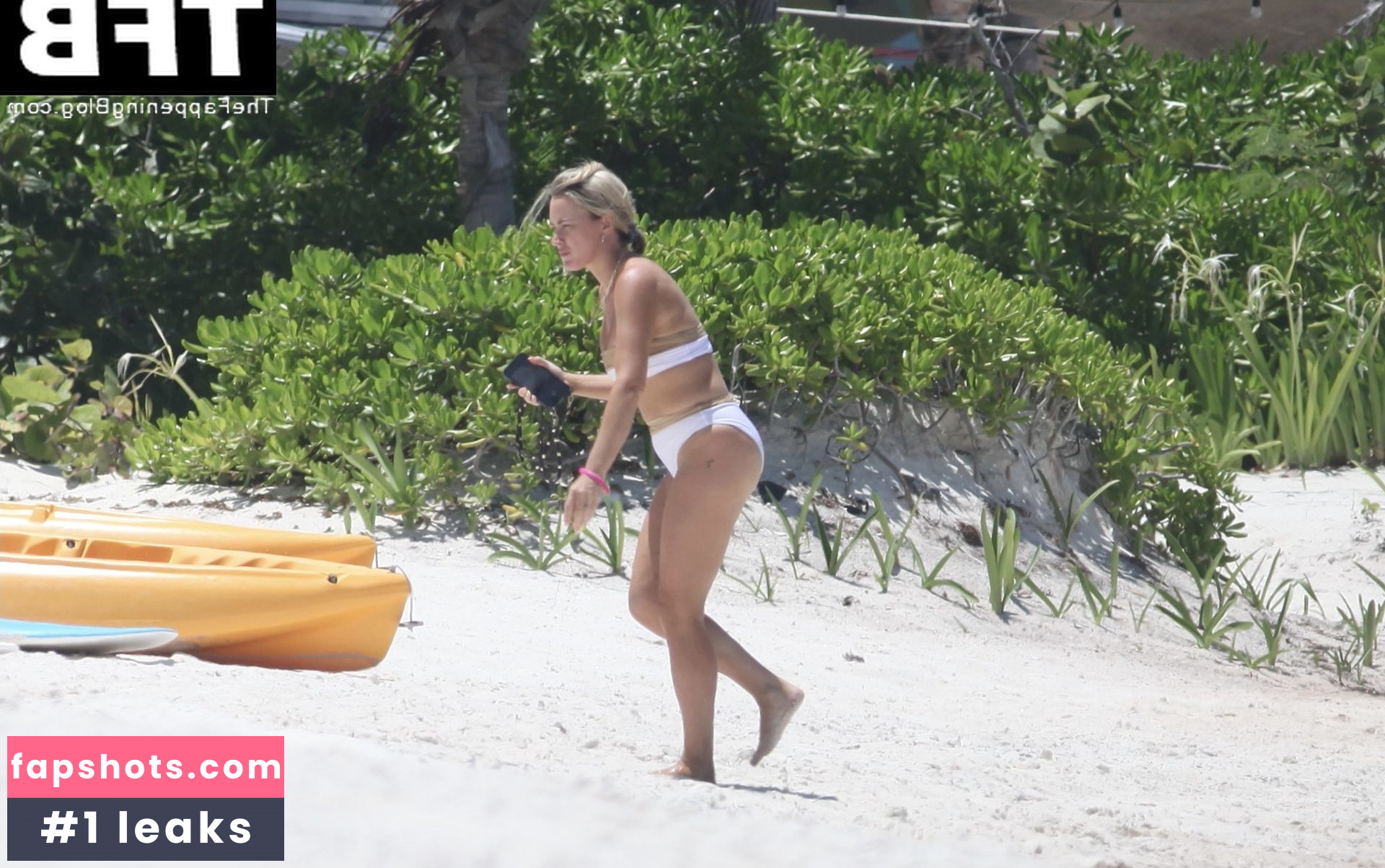 Teddi Mellencamp Arroyave gallery photo #10