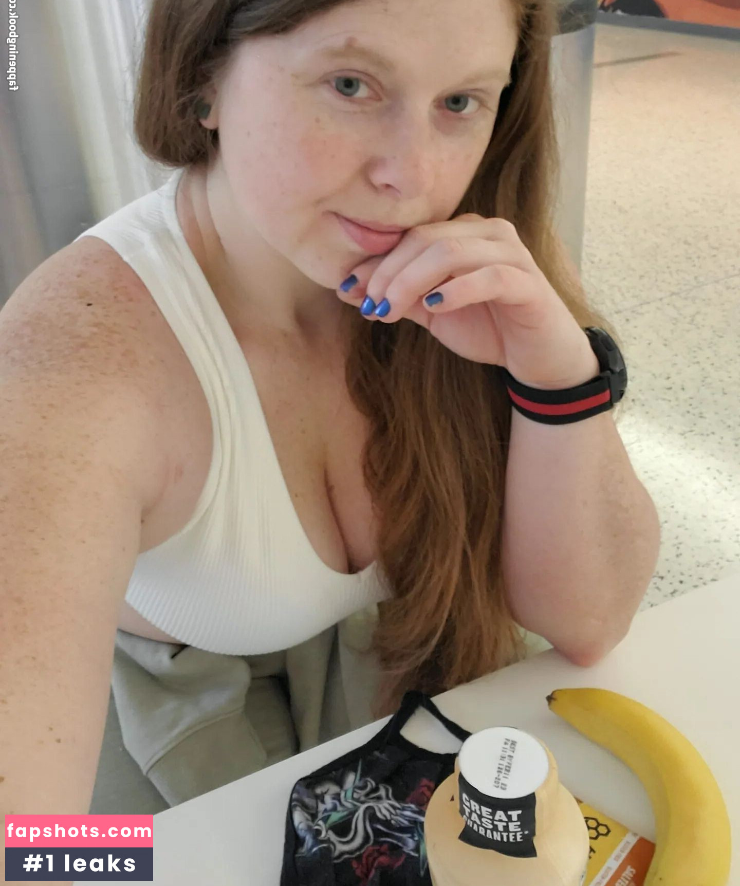 Teddy Souless nude babe gallery