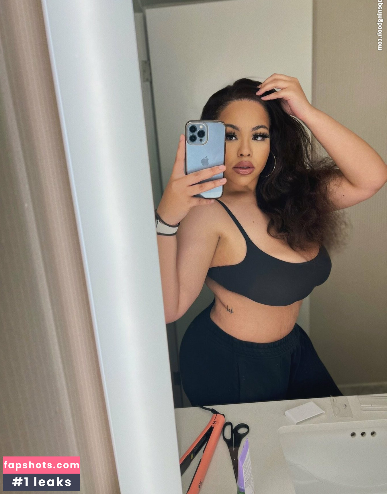 Teeee gallery photo #20