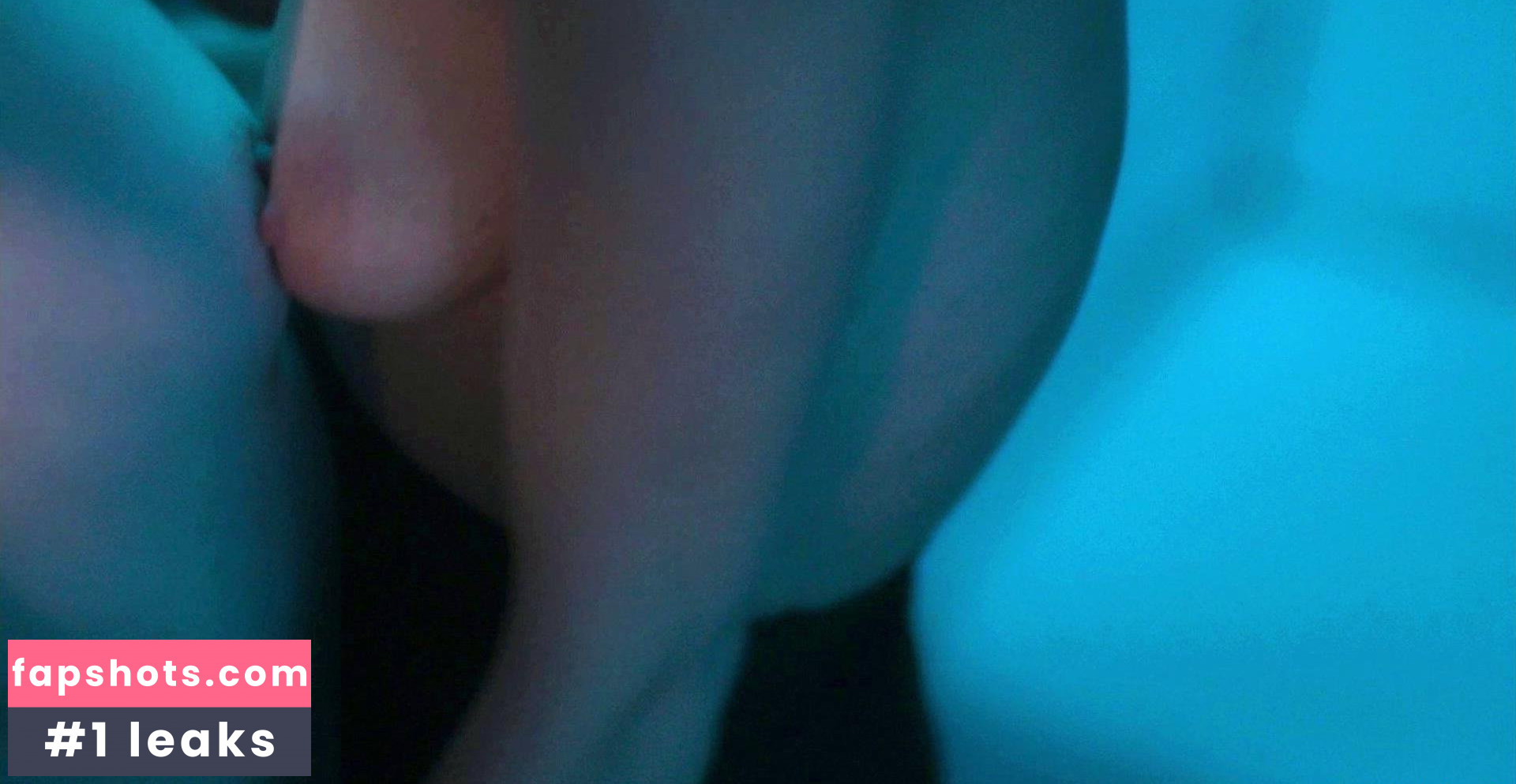 Teela Cull gallery photo #4