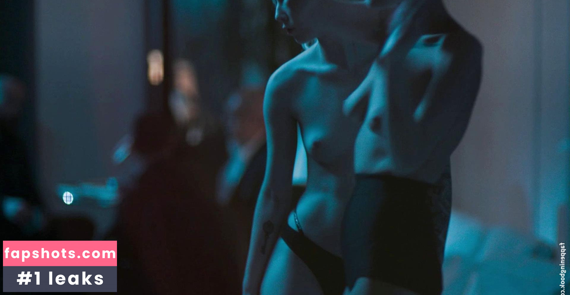 Teela Cull gallery photo #7