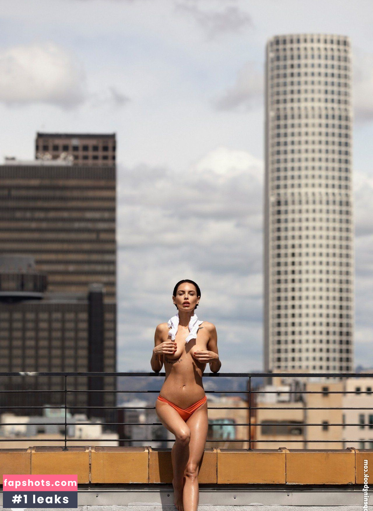 Teela LaRoux gallery photo #50