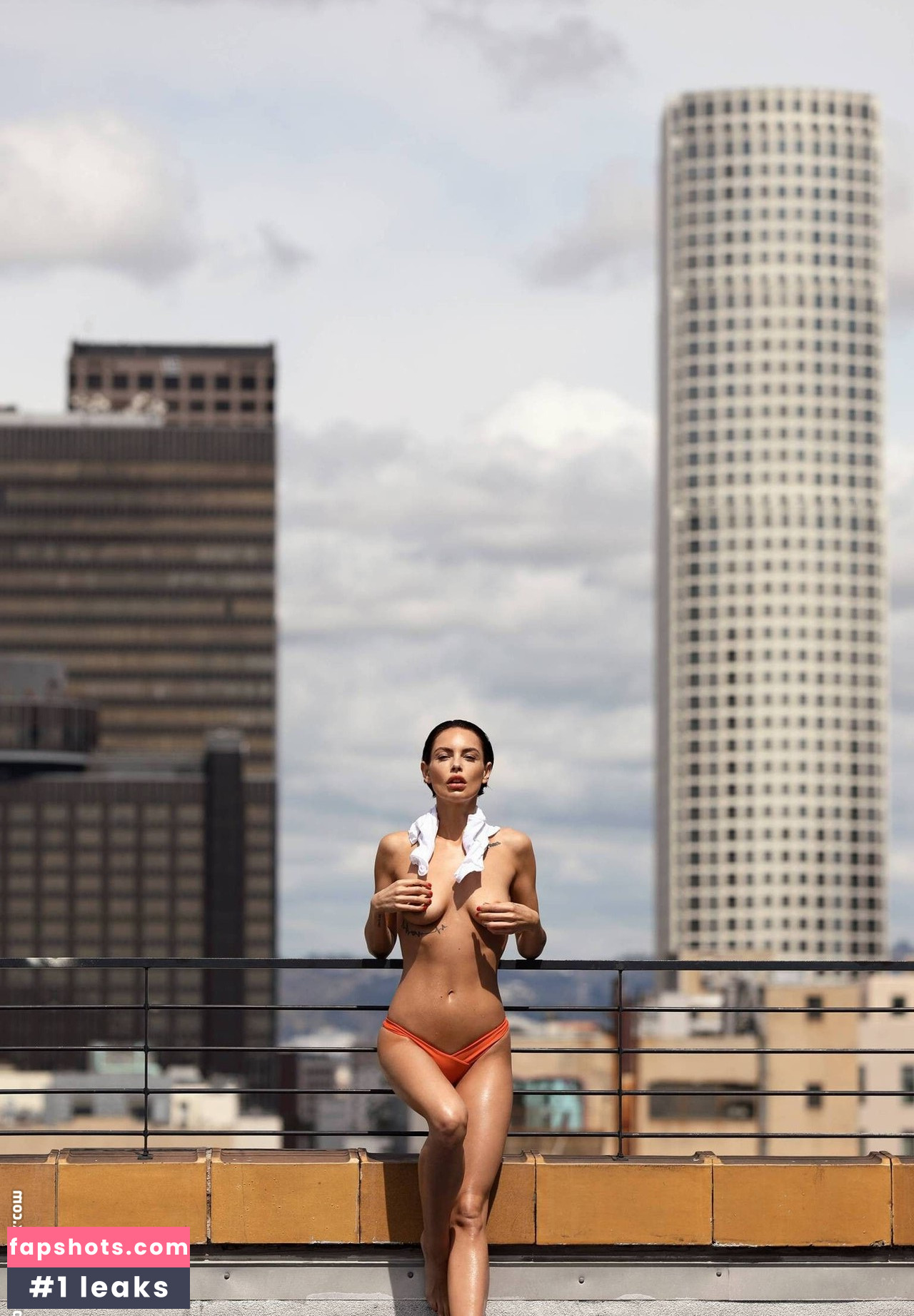 Teela LaRoux gallery photo #61