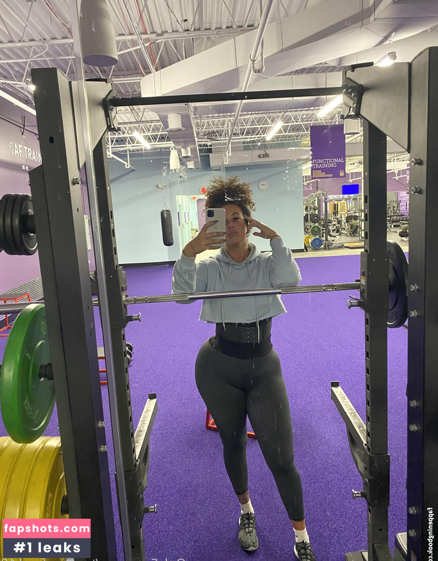 Teenagefreak18 gallery photo #33