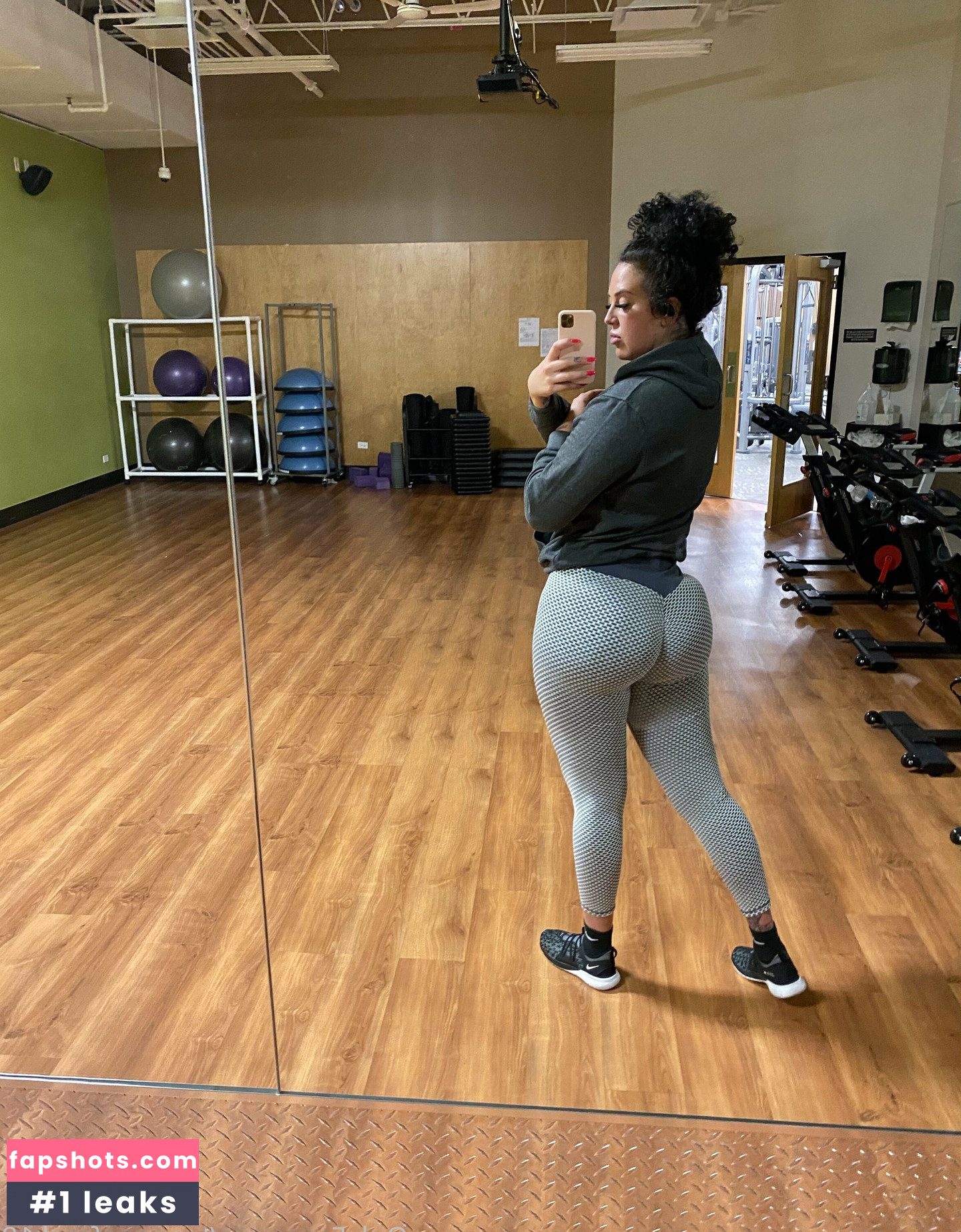 Teenagefreak18 gallery photo #53