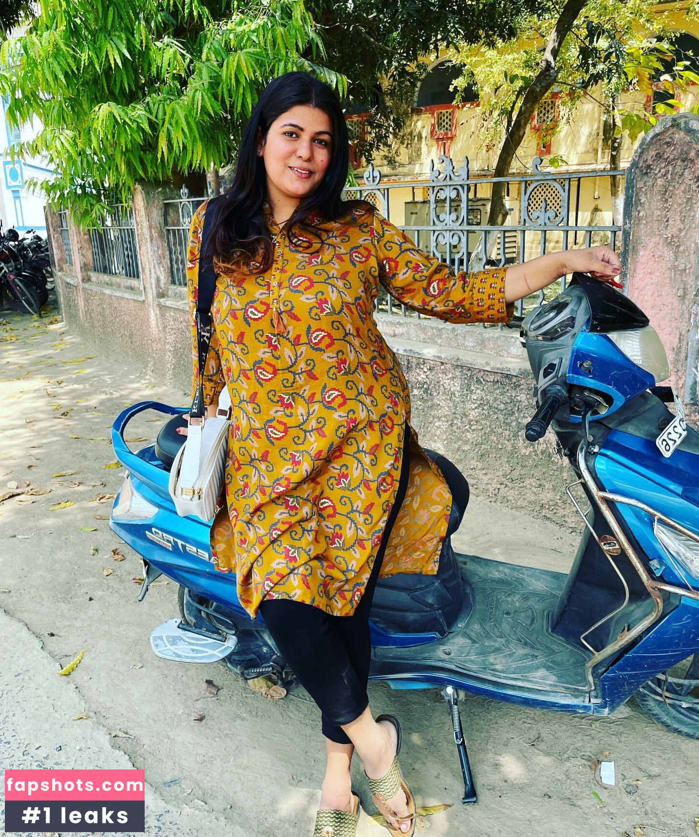 tejaswi_pandeyy gallery photo #8