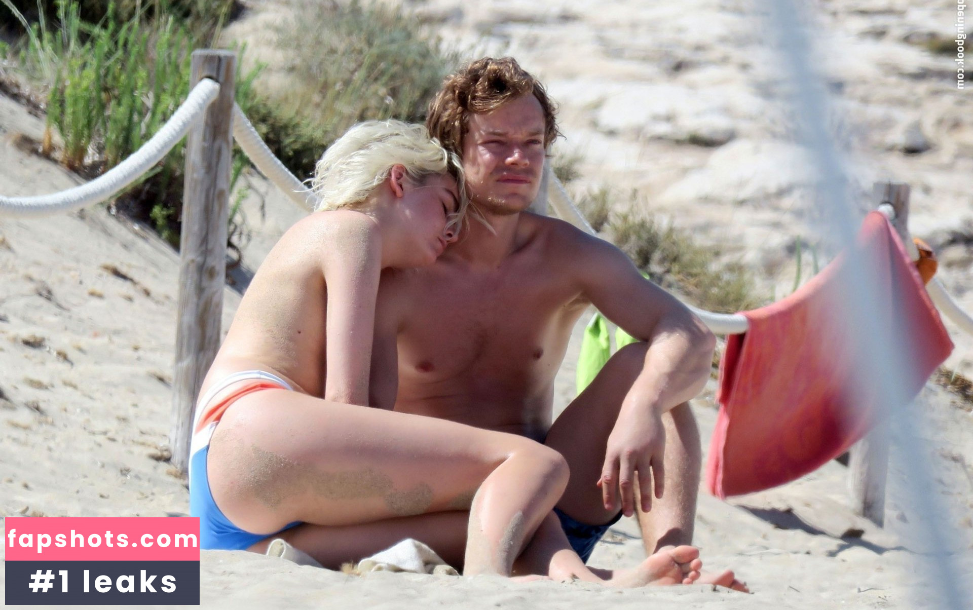 Teliz Alley gallery photo #45