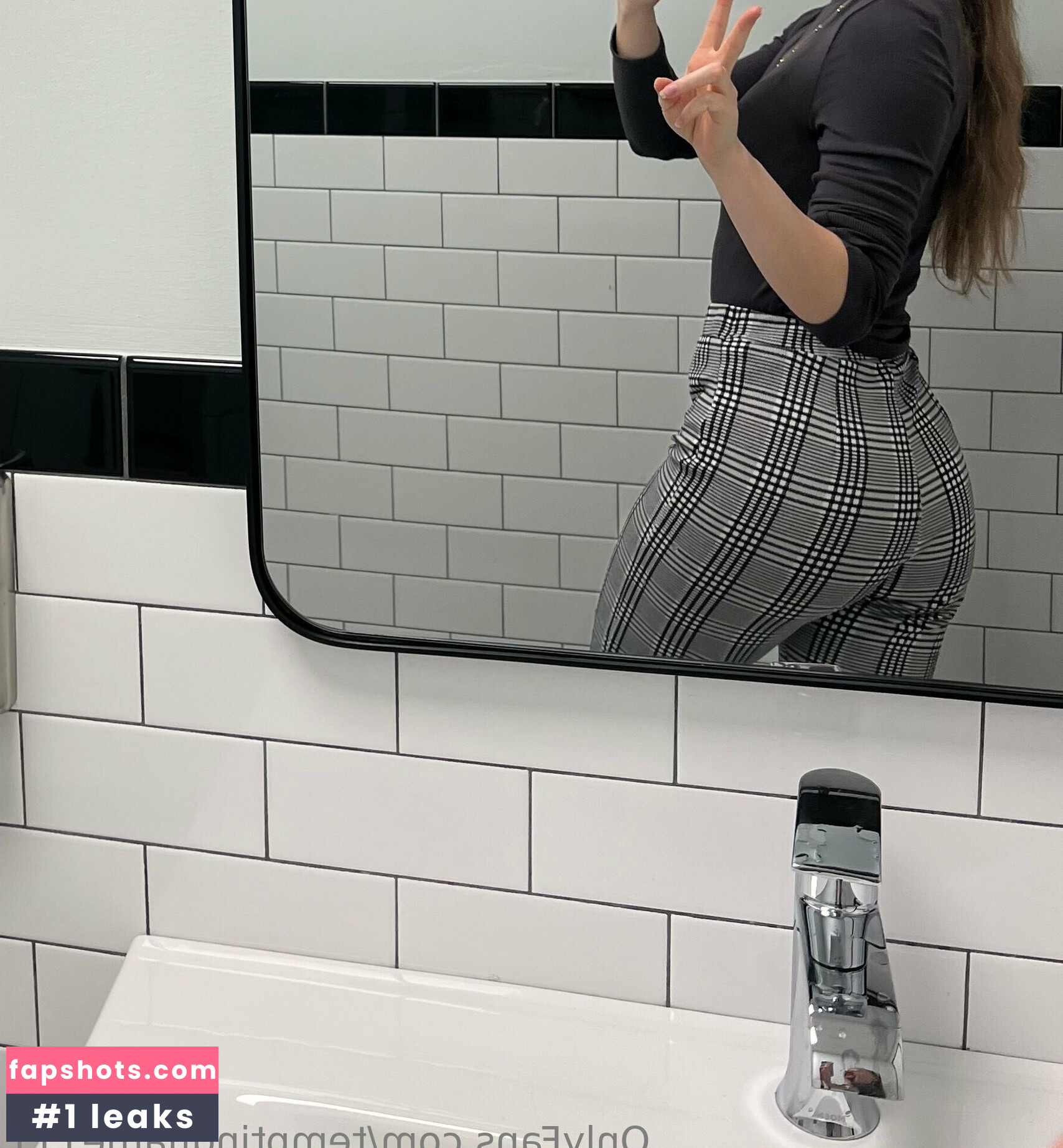 temptingflame111 gallery photo #3