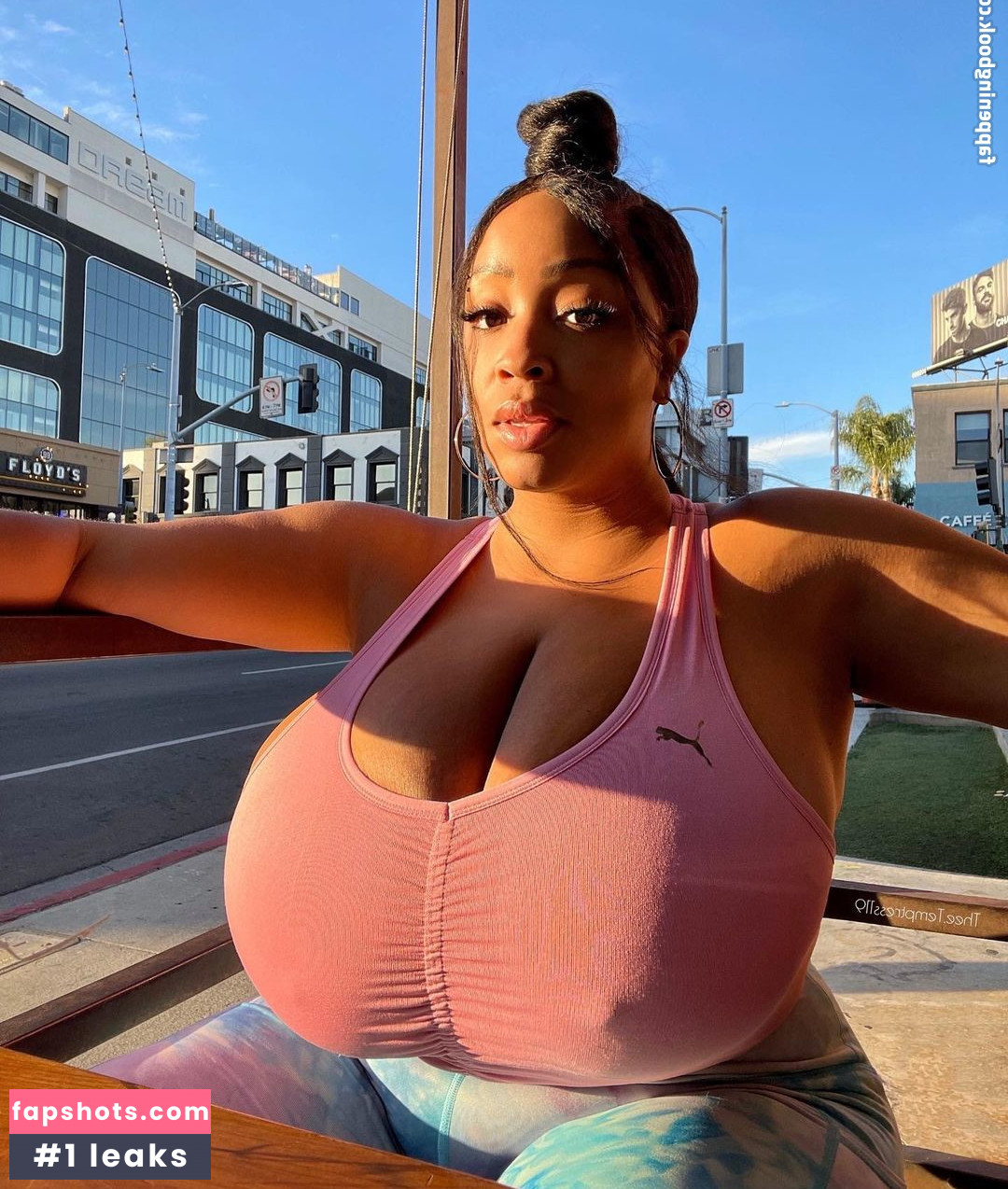 temptress119 gallery photo #82