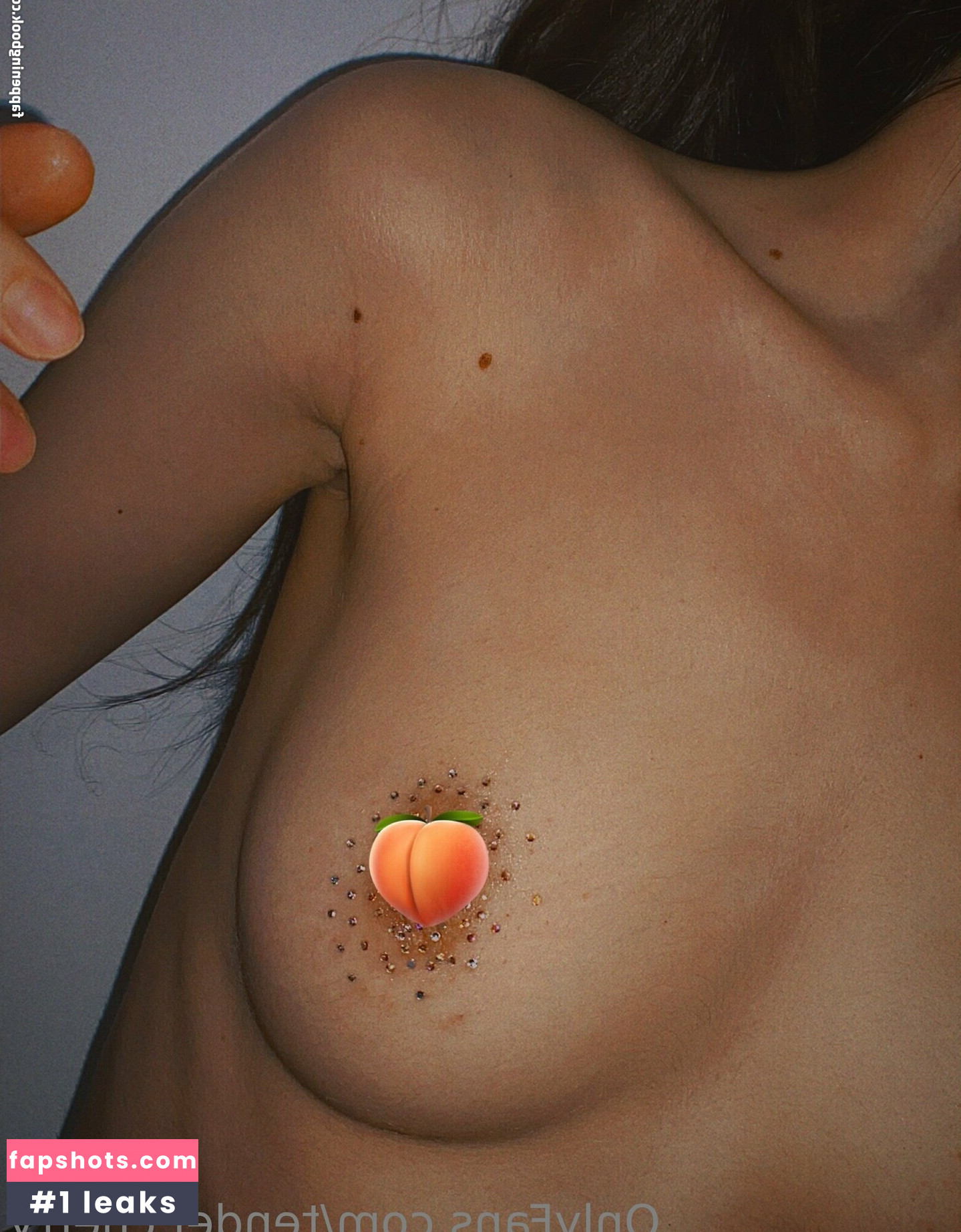 tender.cherry gallery photo #7