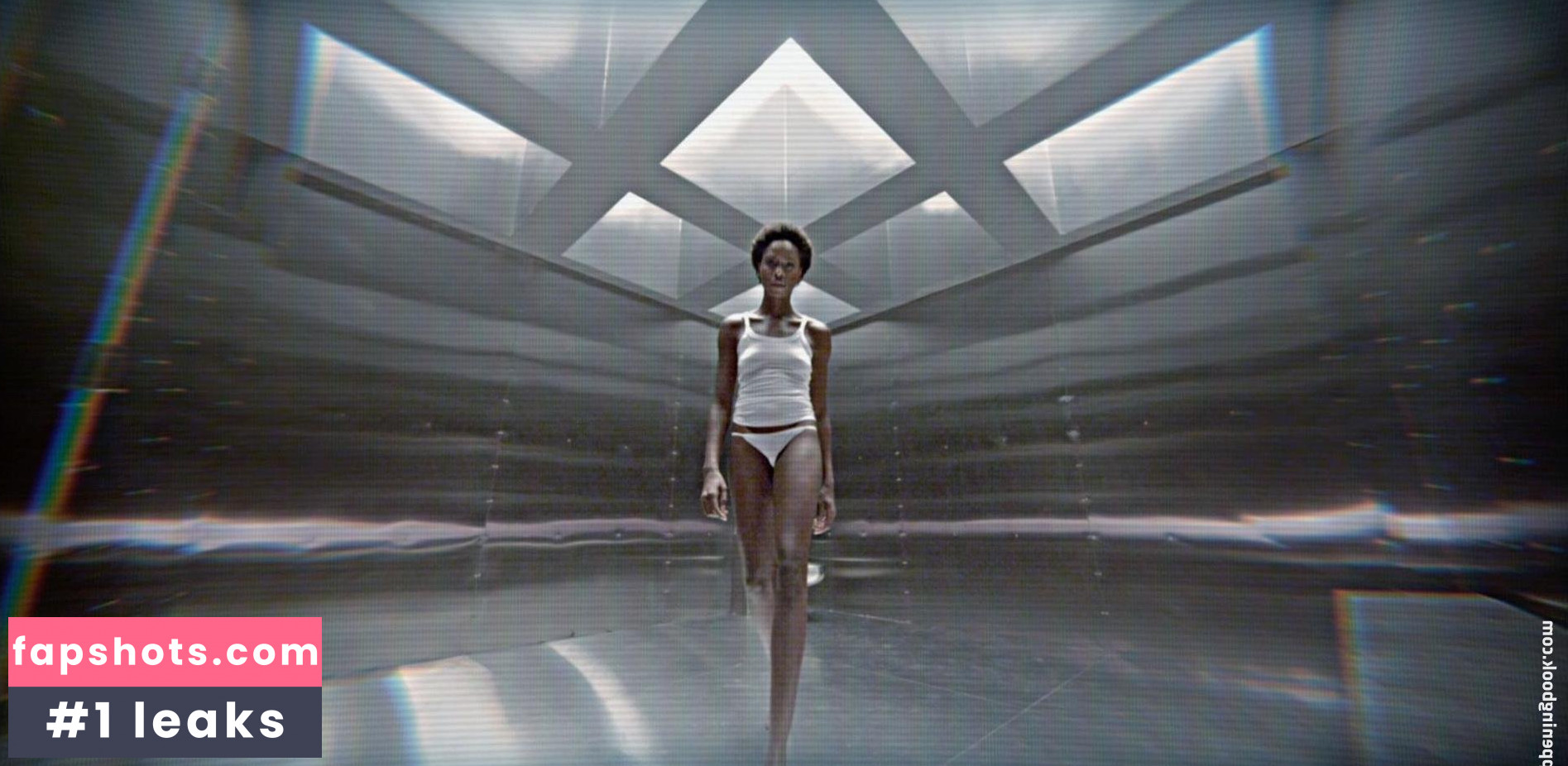 Tenika Davis gallery photo #16