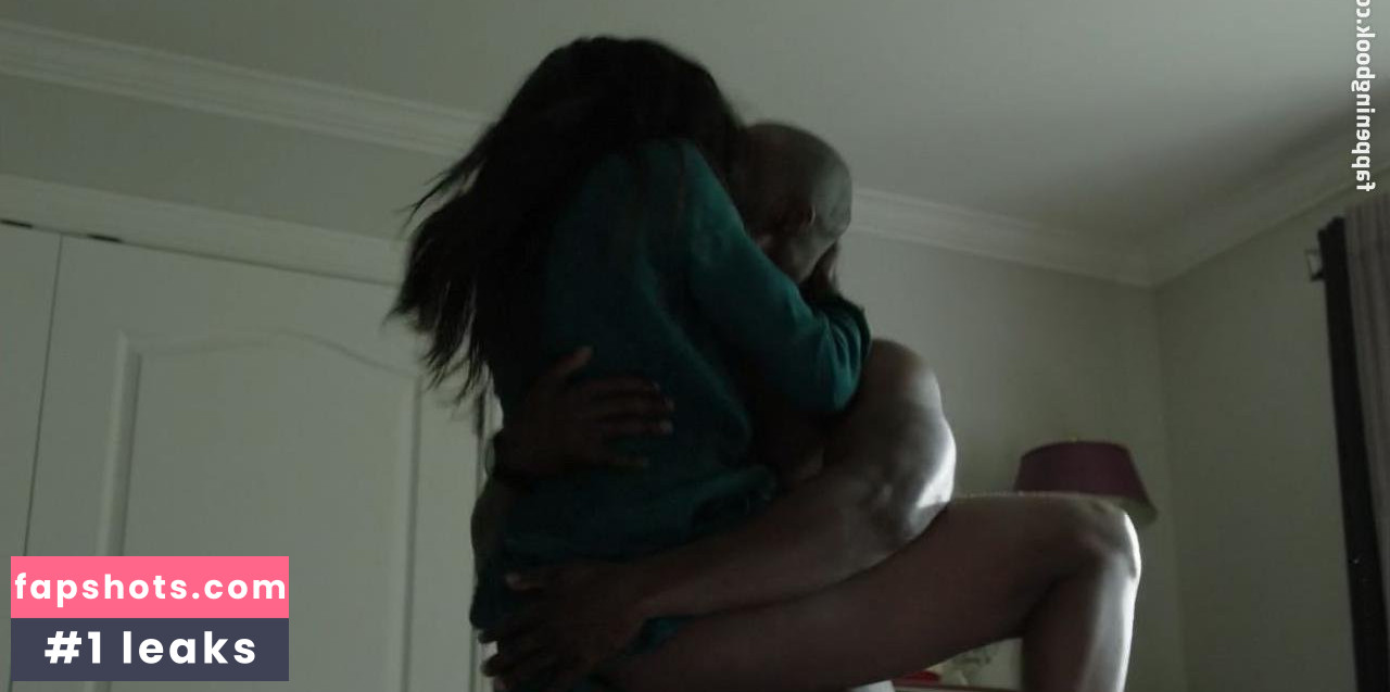 Tenika Davis gallery photo #21