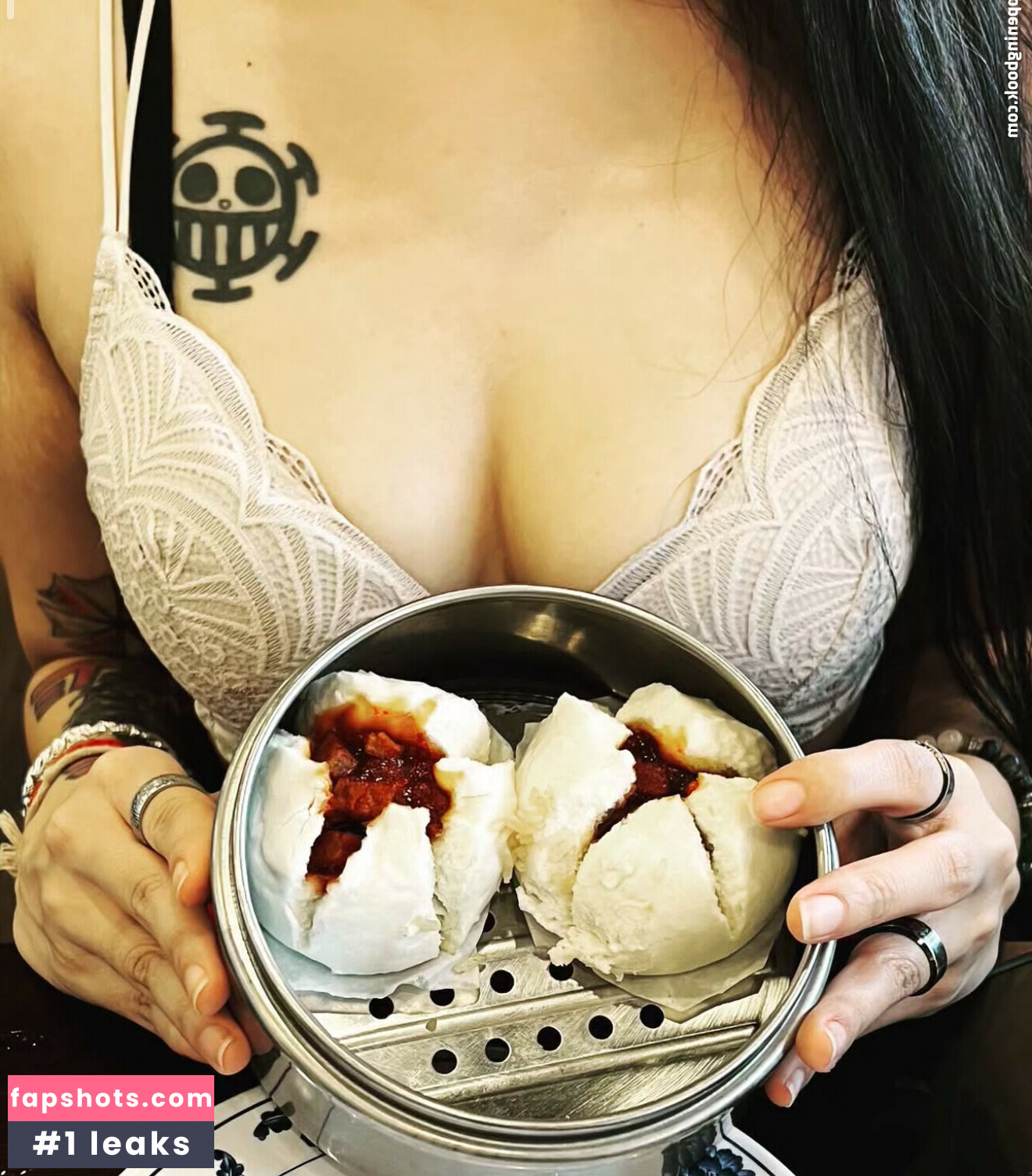 Tentaclehenteye gallery photo #4