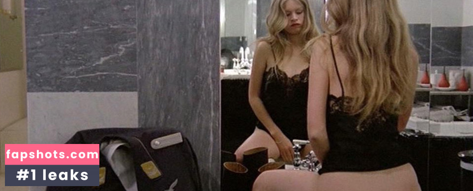 Teresa Ann Savoy gallery photo #13