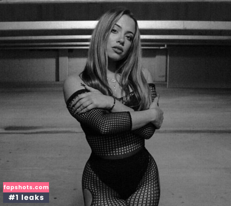 Teresa Arena gallery photo #4