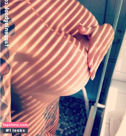 Teresa Bond gallery photo #23