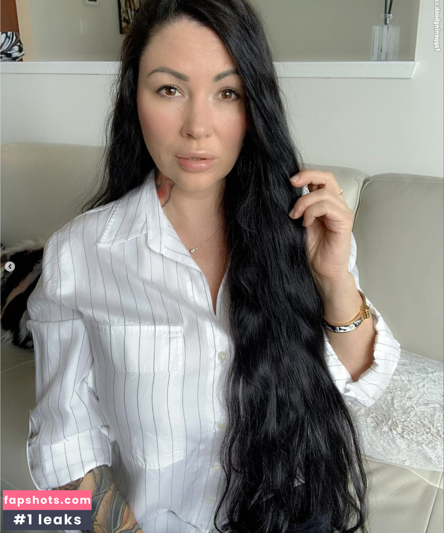 Teresa Bond gallery photo #4