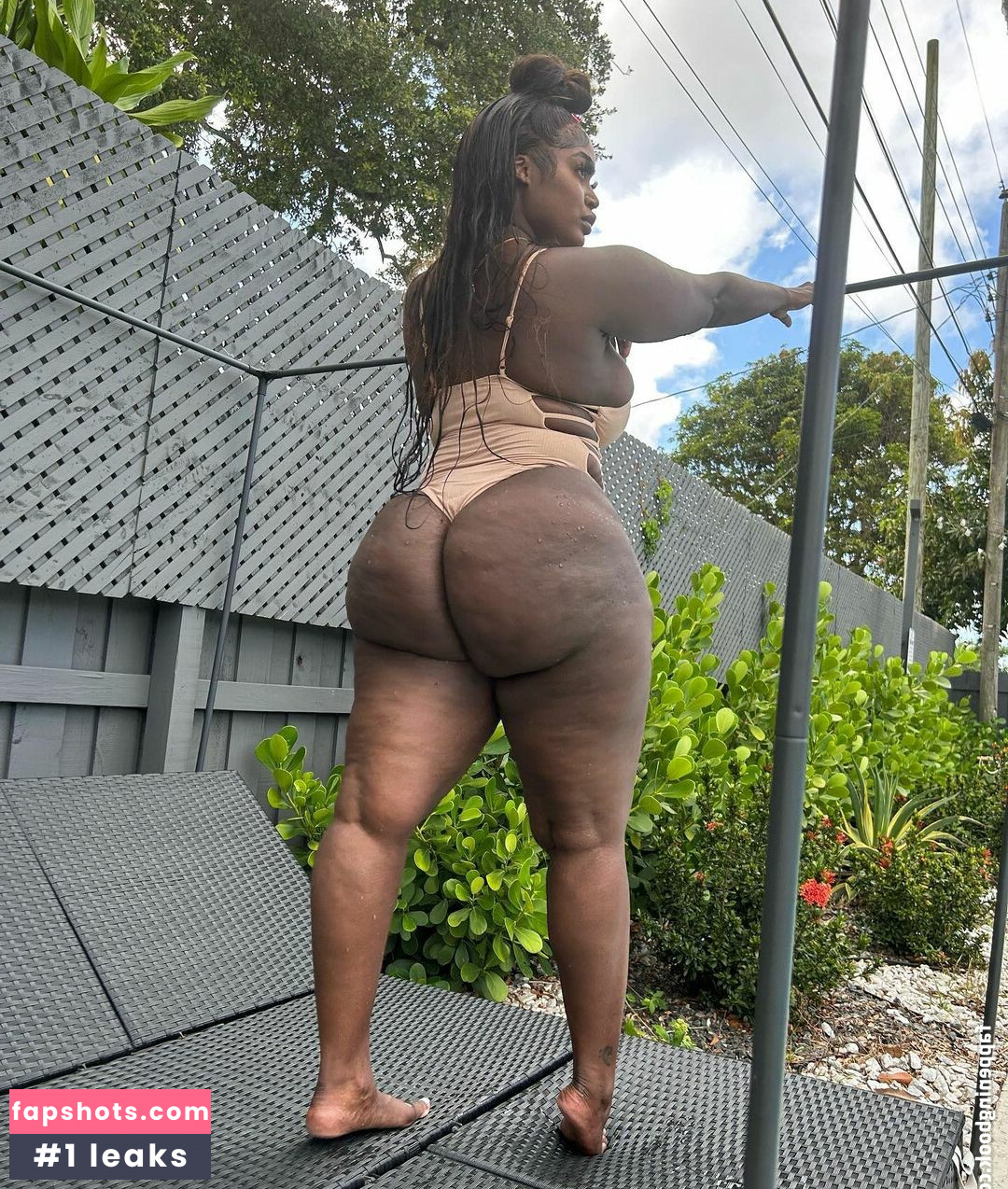 Teresa Lavae gallery photo #55