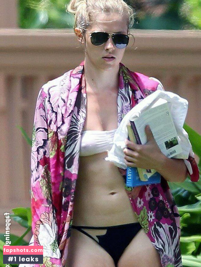 Teresa Palmer gallery photo #105