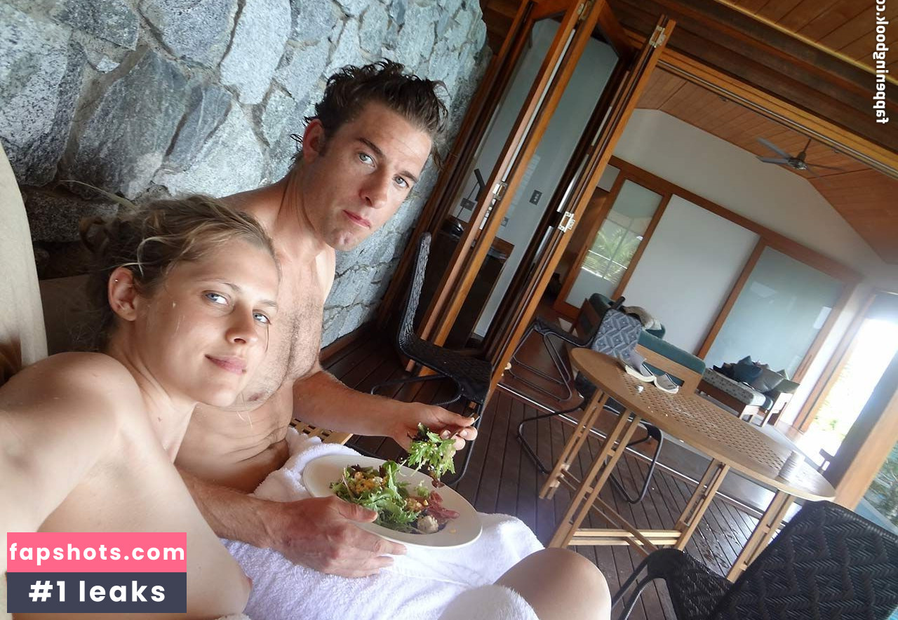 Teresa Palmer gallery photo #147