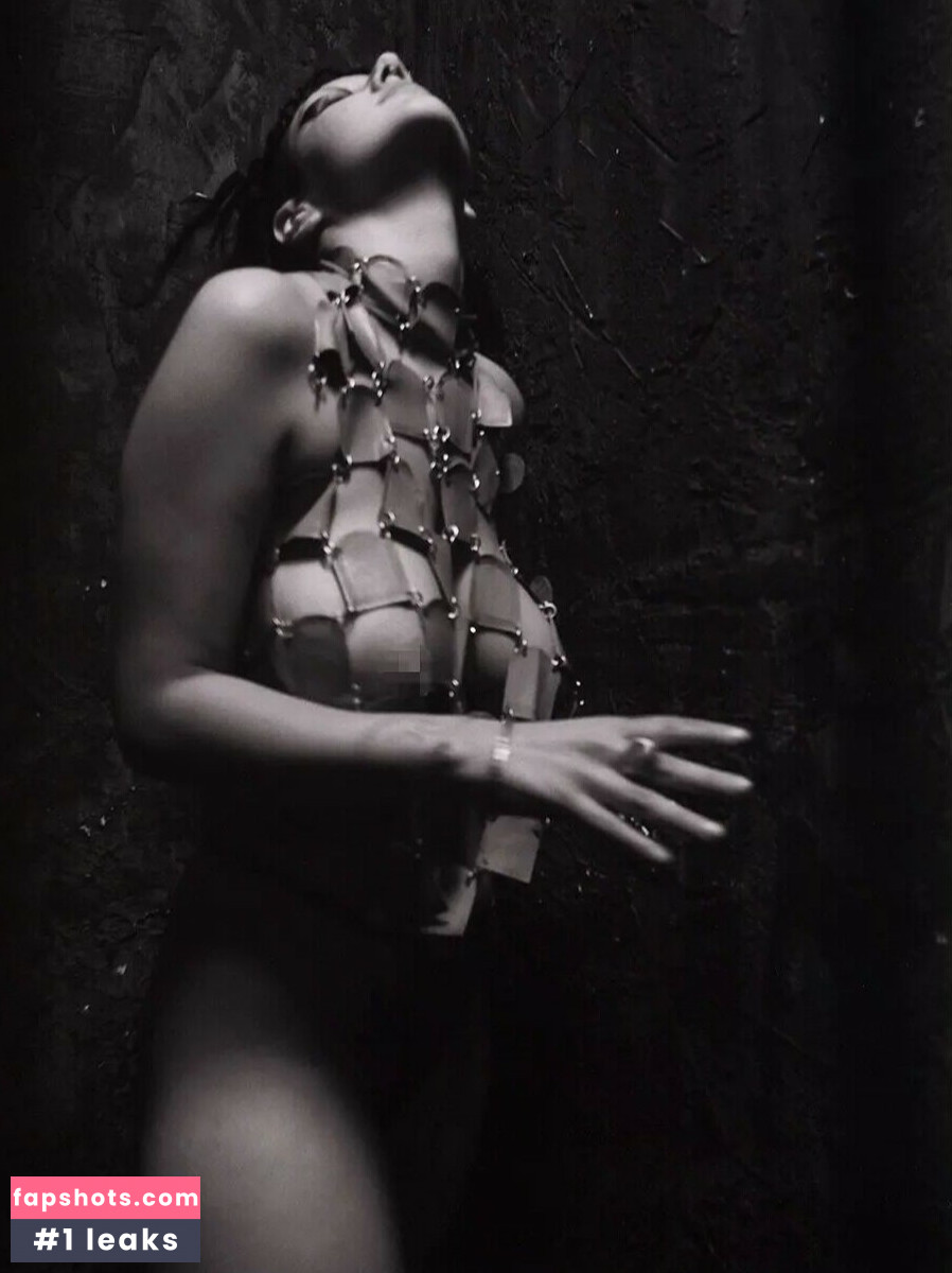 Terese Aguado gallery photo #11