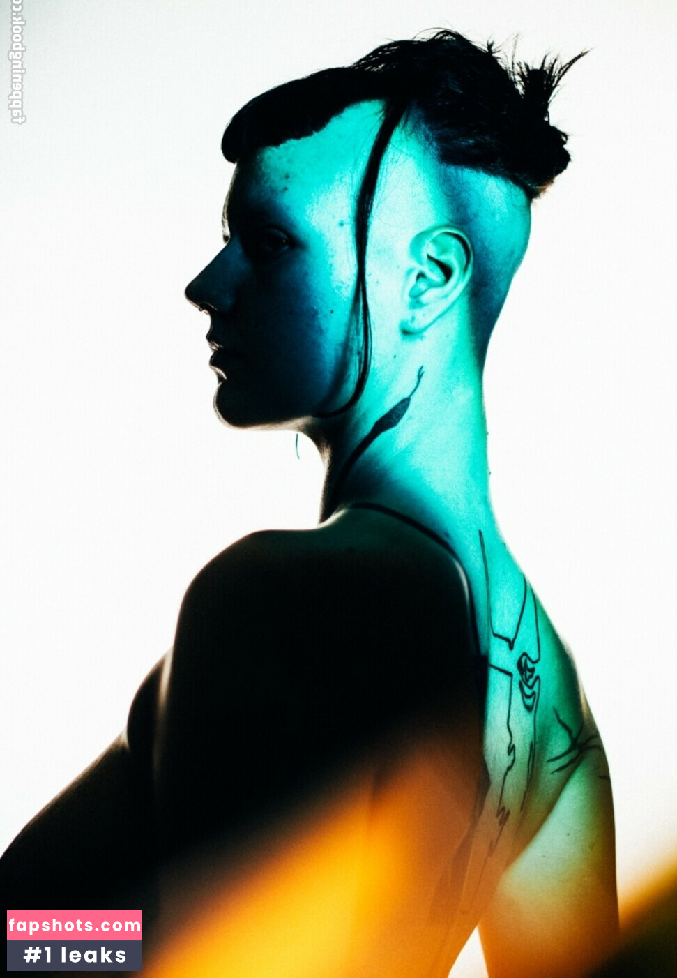 Terese Aguado gallery photo #18