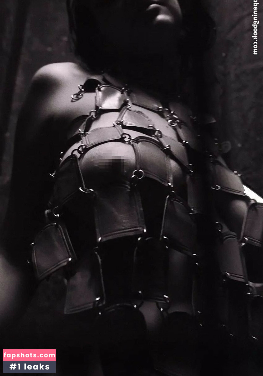 Terese Aguado gallery photo #10