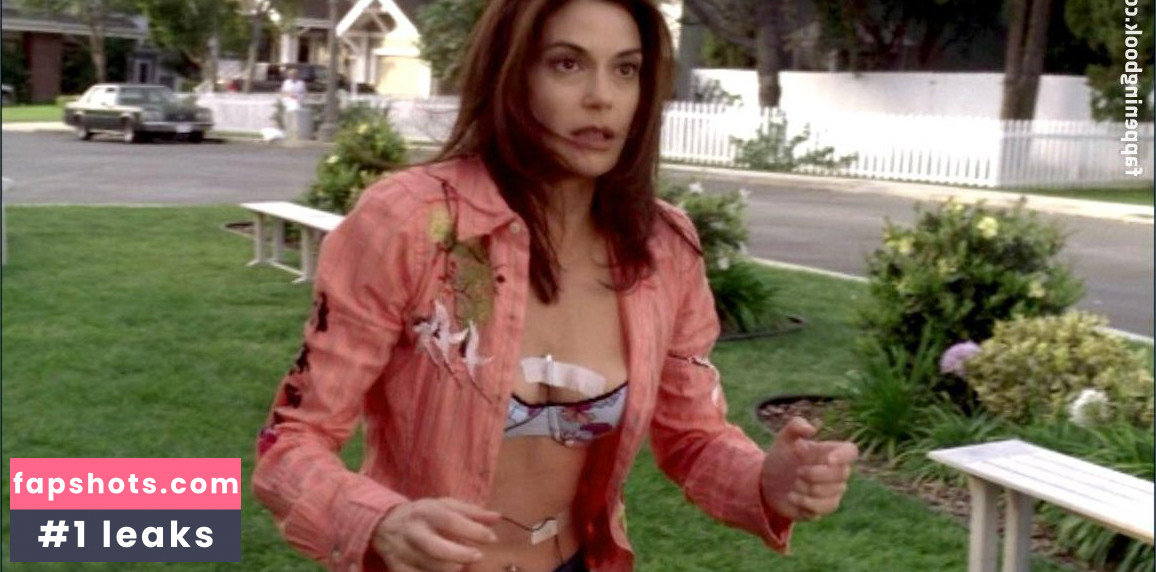 Teri Hatcher gallery photo #119
