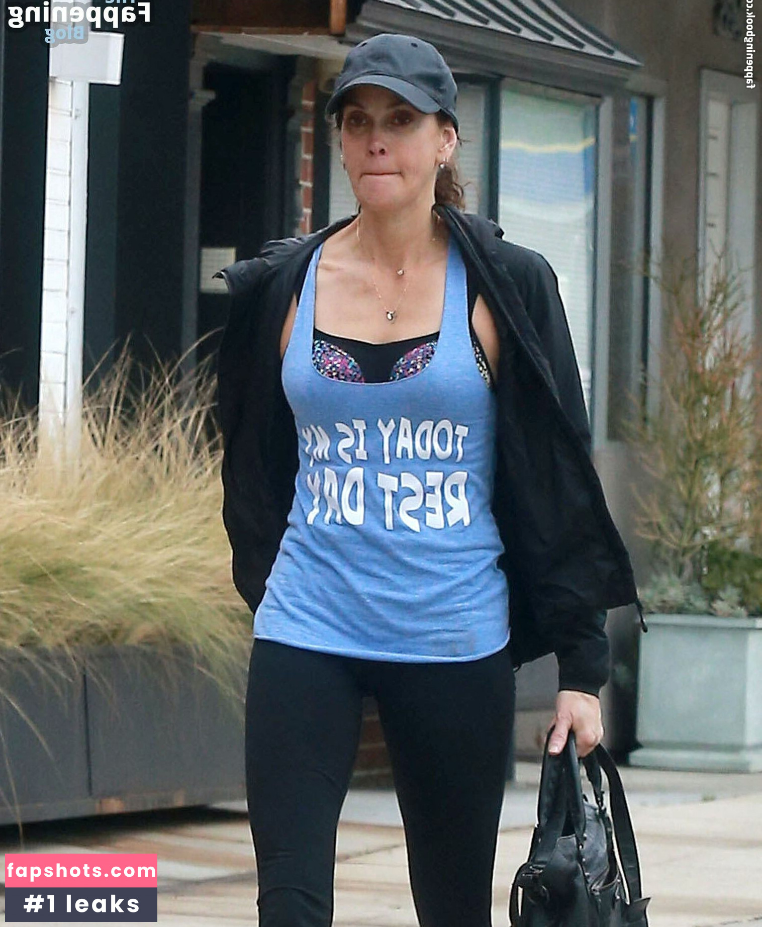 Teri Hatcher gallery photo #50