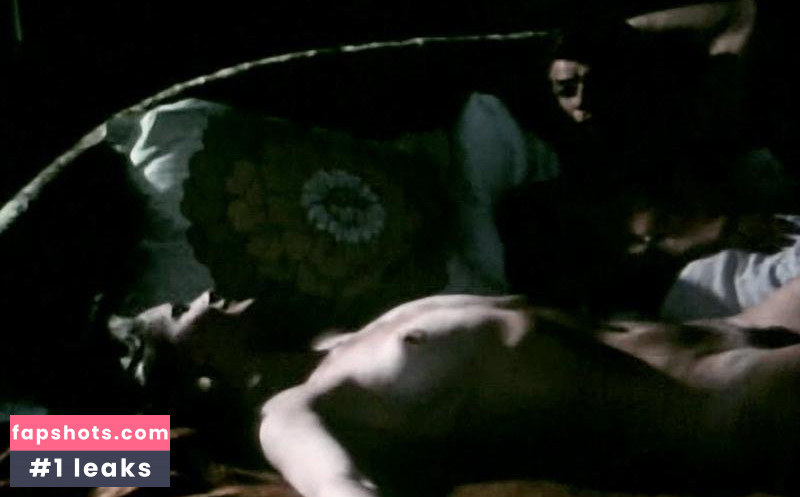 Teri Tordai gallery photo #6