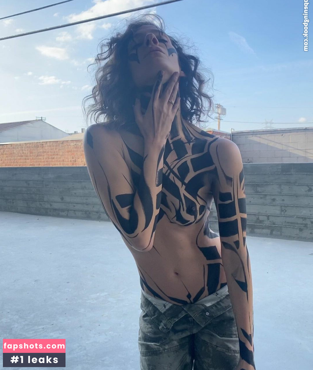 Teri Wyble gallery photo #12