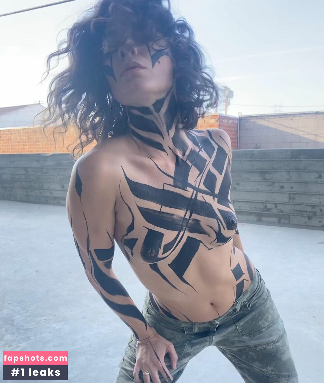 Teri Wyble gallery photo #16