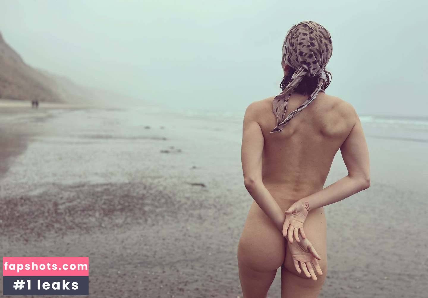 Teri Wyble gallery photo #28