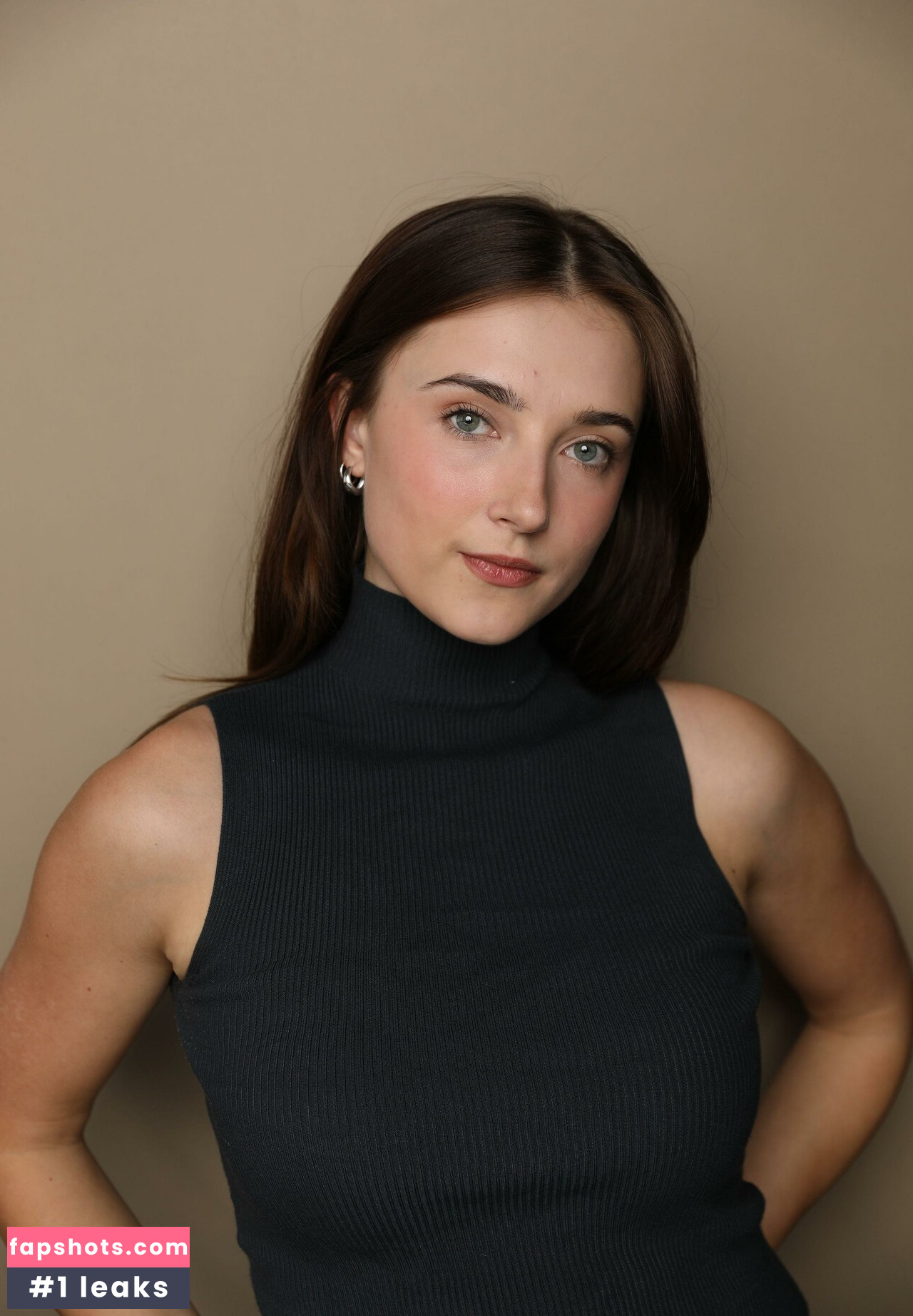 Tess Dinerstein gallery photo #3