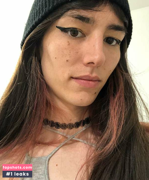 tess gallery photo #14