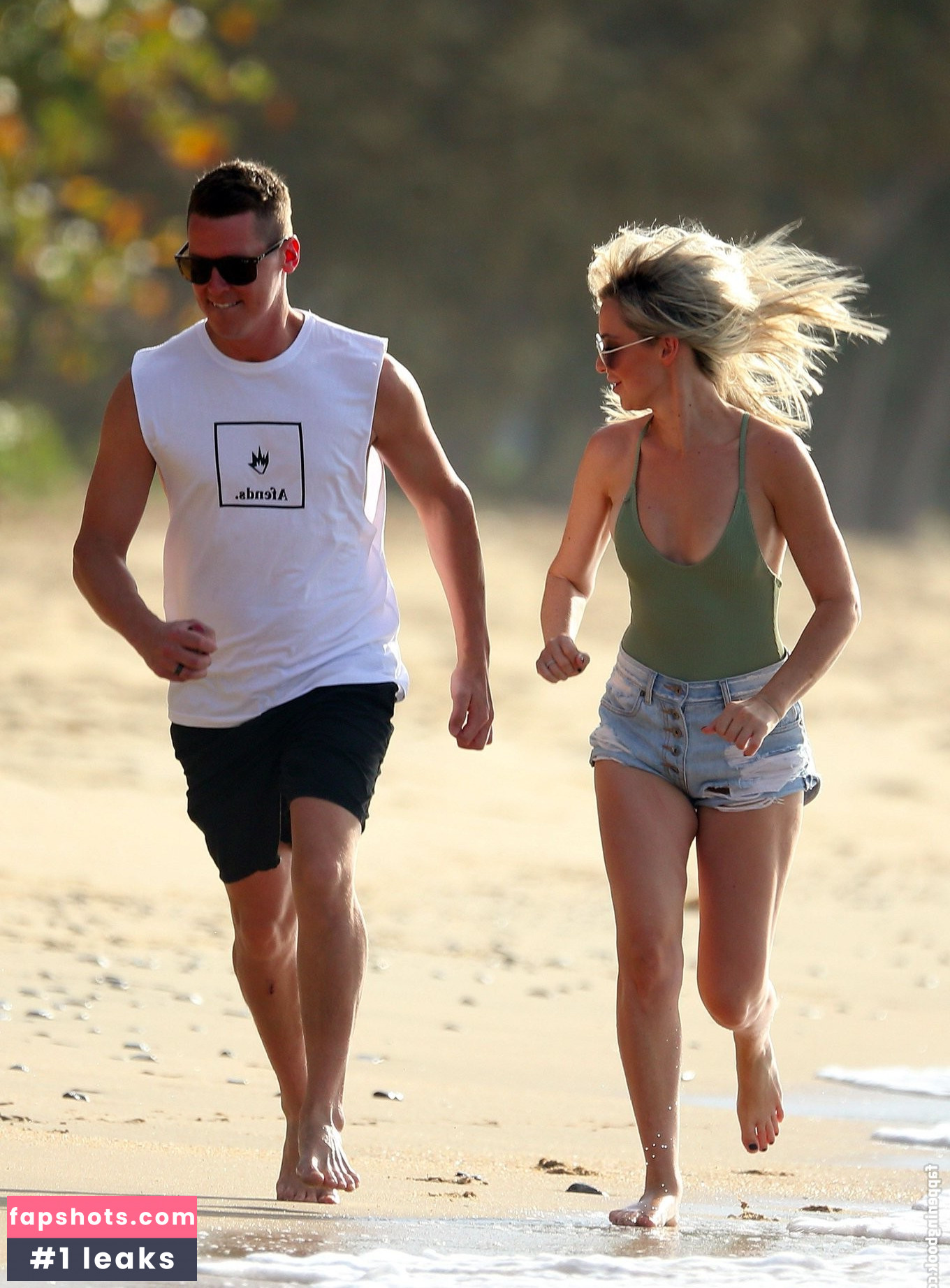 Tess Struber gallery photo #49