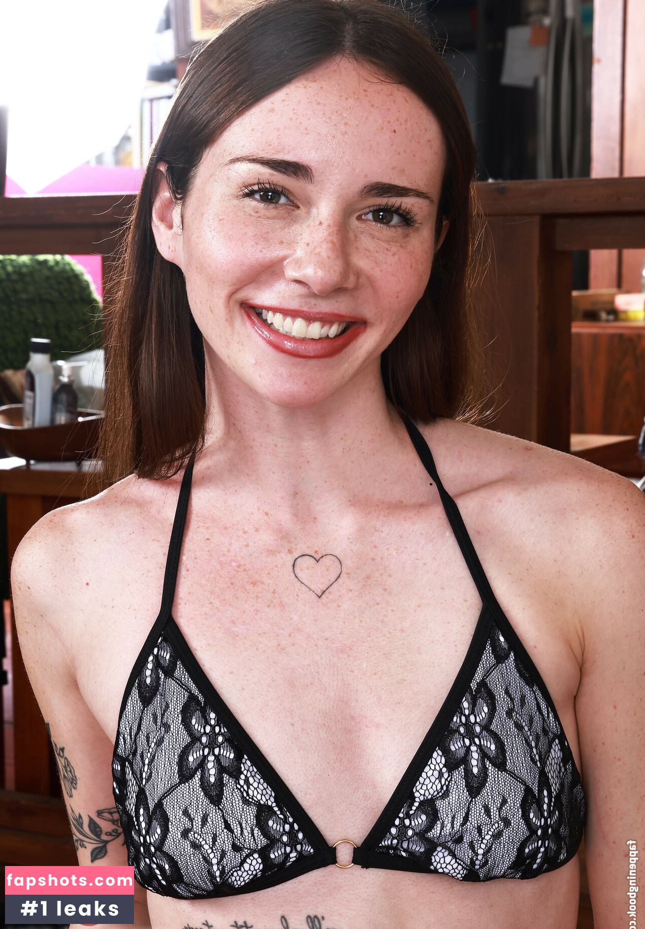 Tess Thompson Nahé úniky fotek pouze od fanoušků #7 - Fapshots