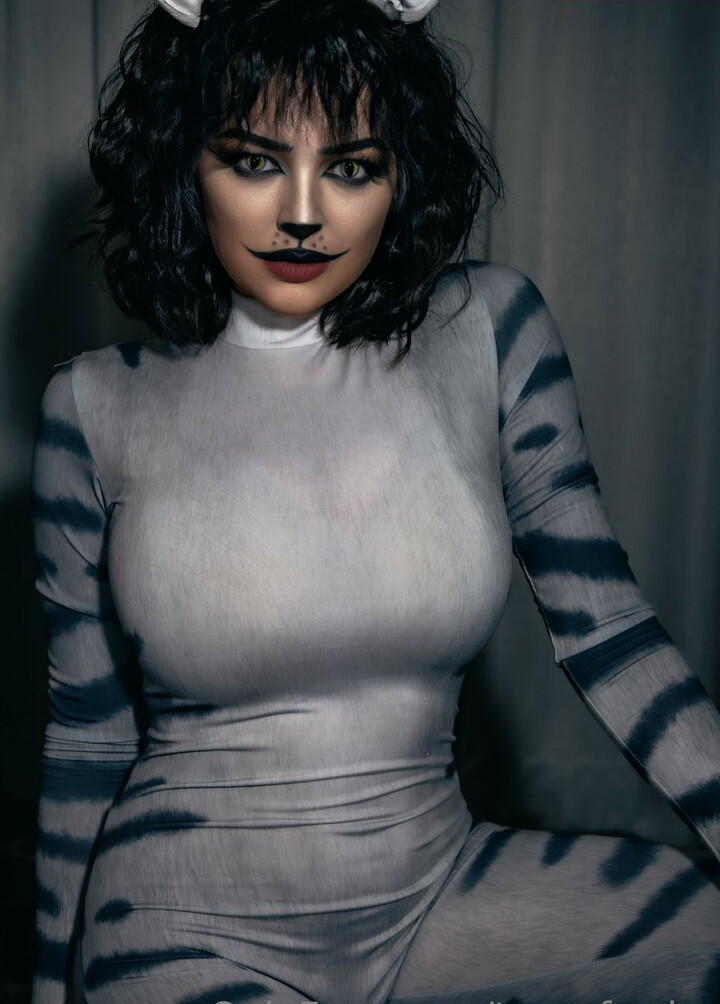 tessa-fowler gallery photo #1171