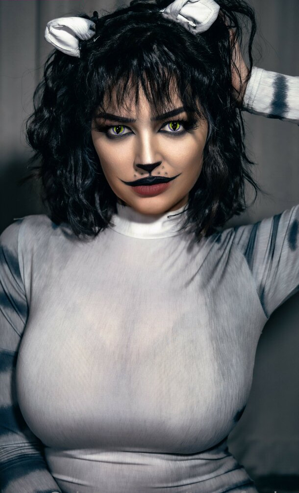 tessa-fowler gallery photo #1194