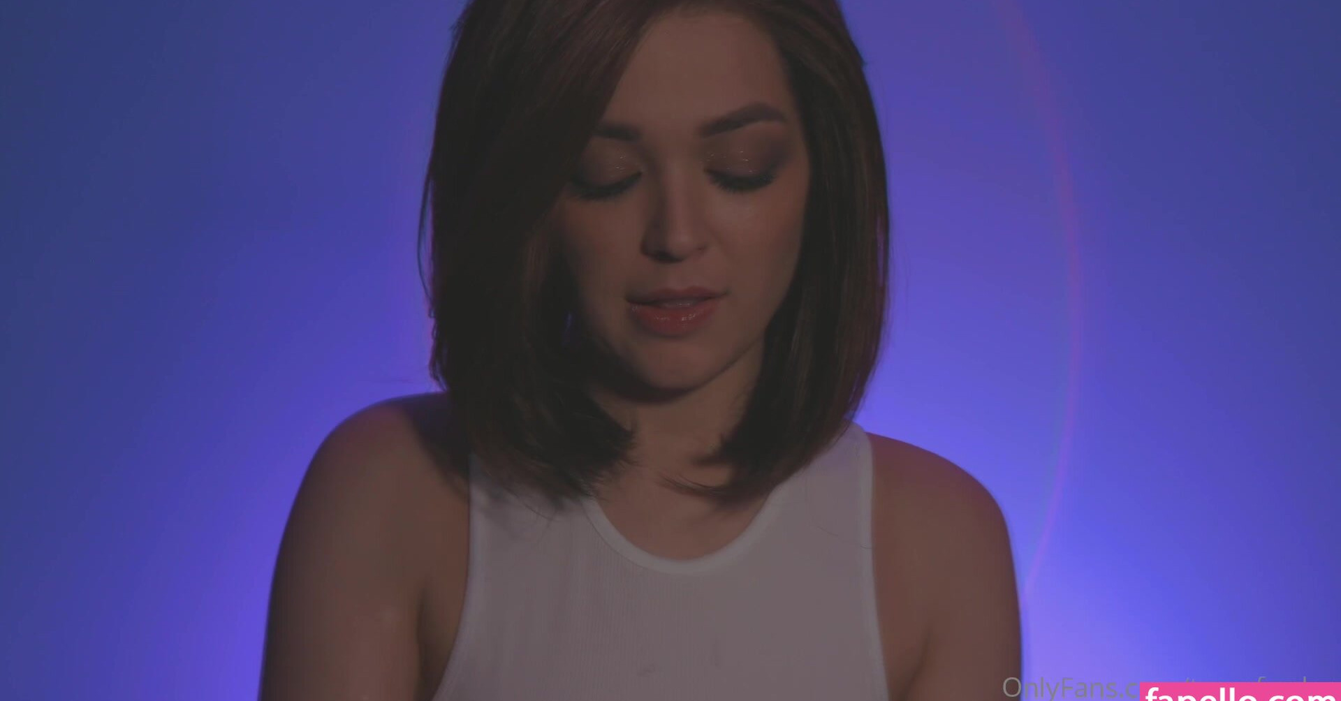 tessa-fowler gallery photo #1342