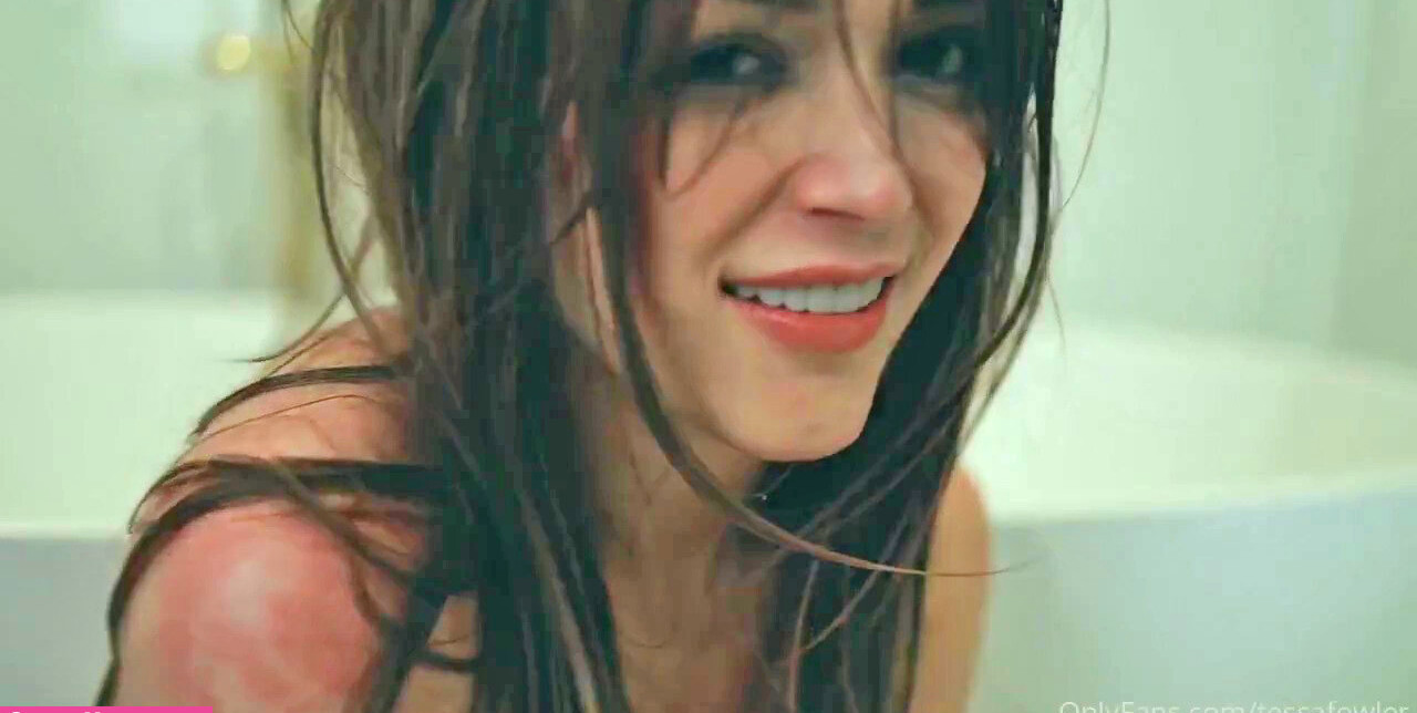 tessa-fowler gallery photo #1829