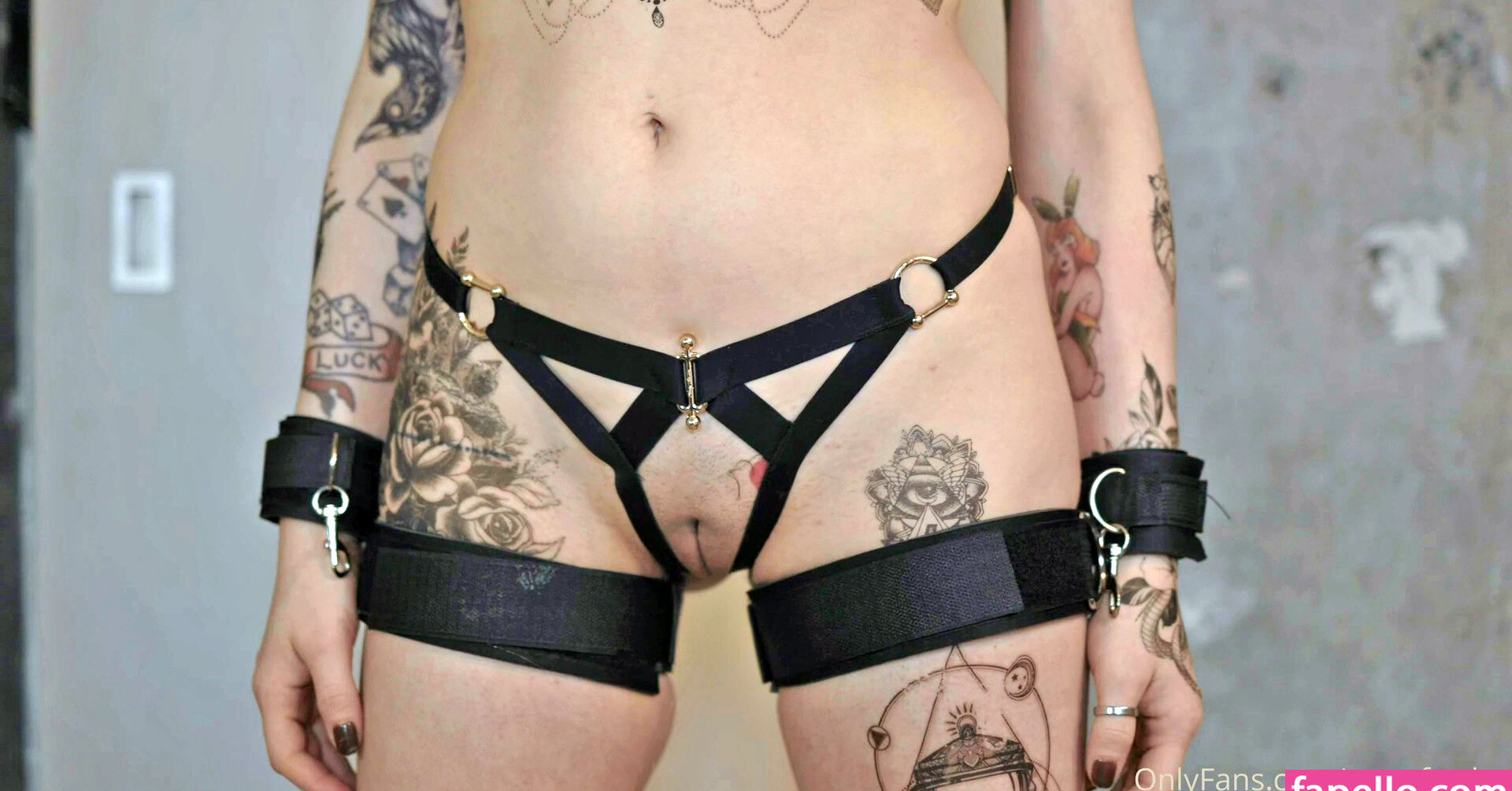 tessa-fowler gallery photo #1995