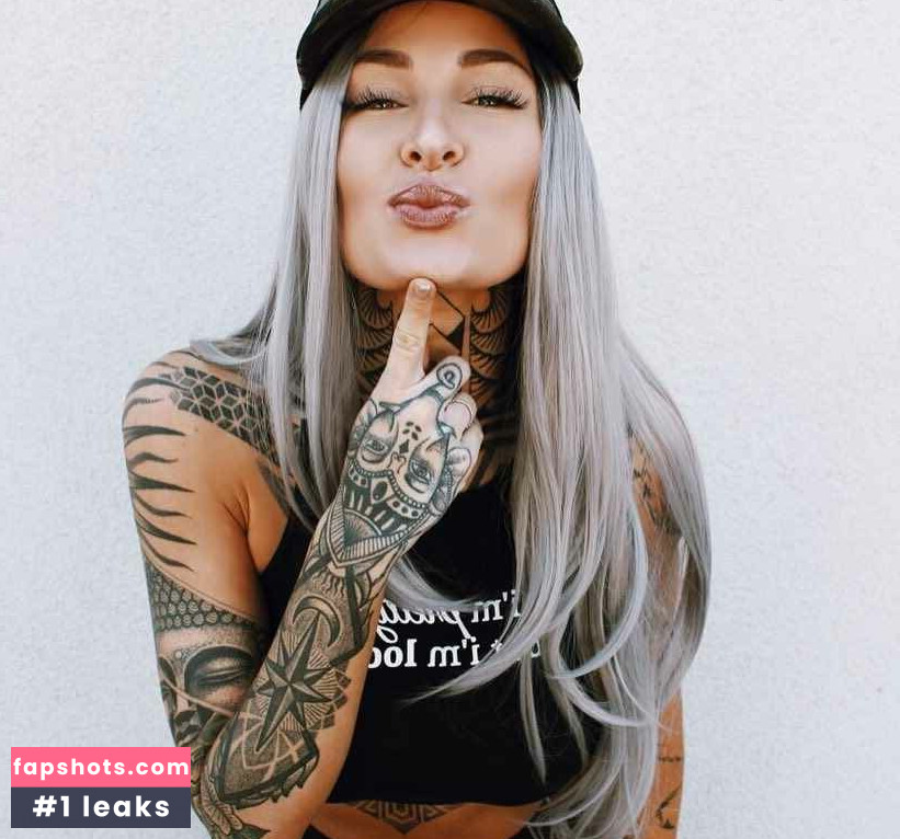 Tessa Lizz gallery photo #6