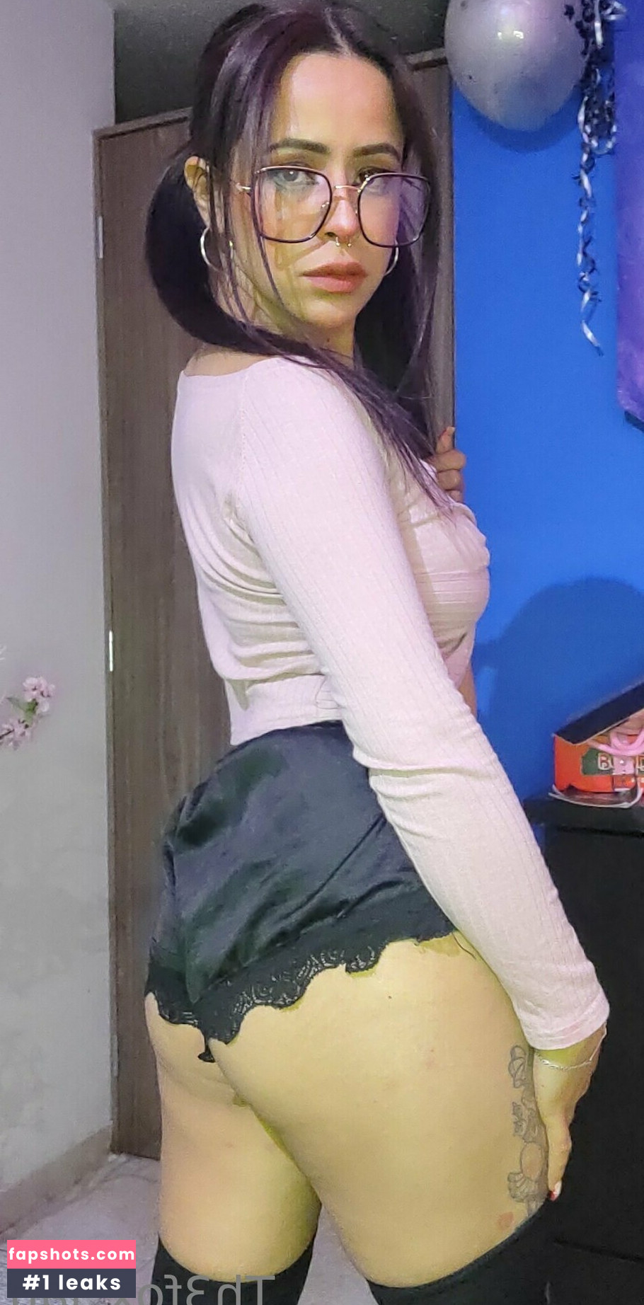 th3fox_lau gallery photo #2