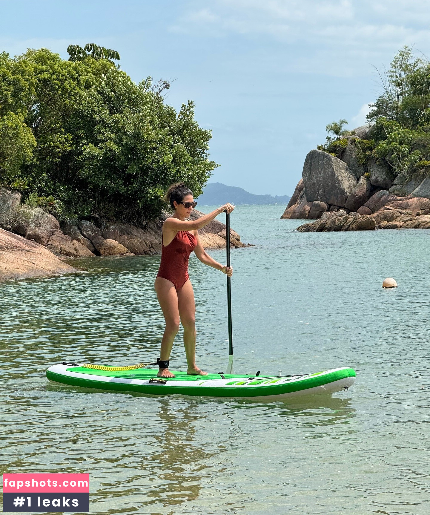 Thais Fersoza gallery photo #16