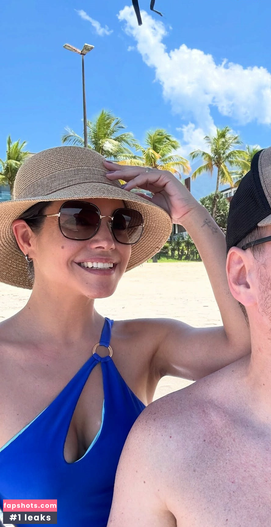 Thais Fersoza gallery photo #8